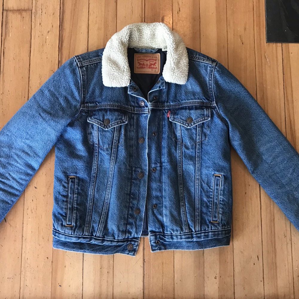 Levi Sherpa collar Jean jacket